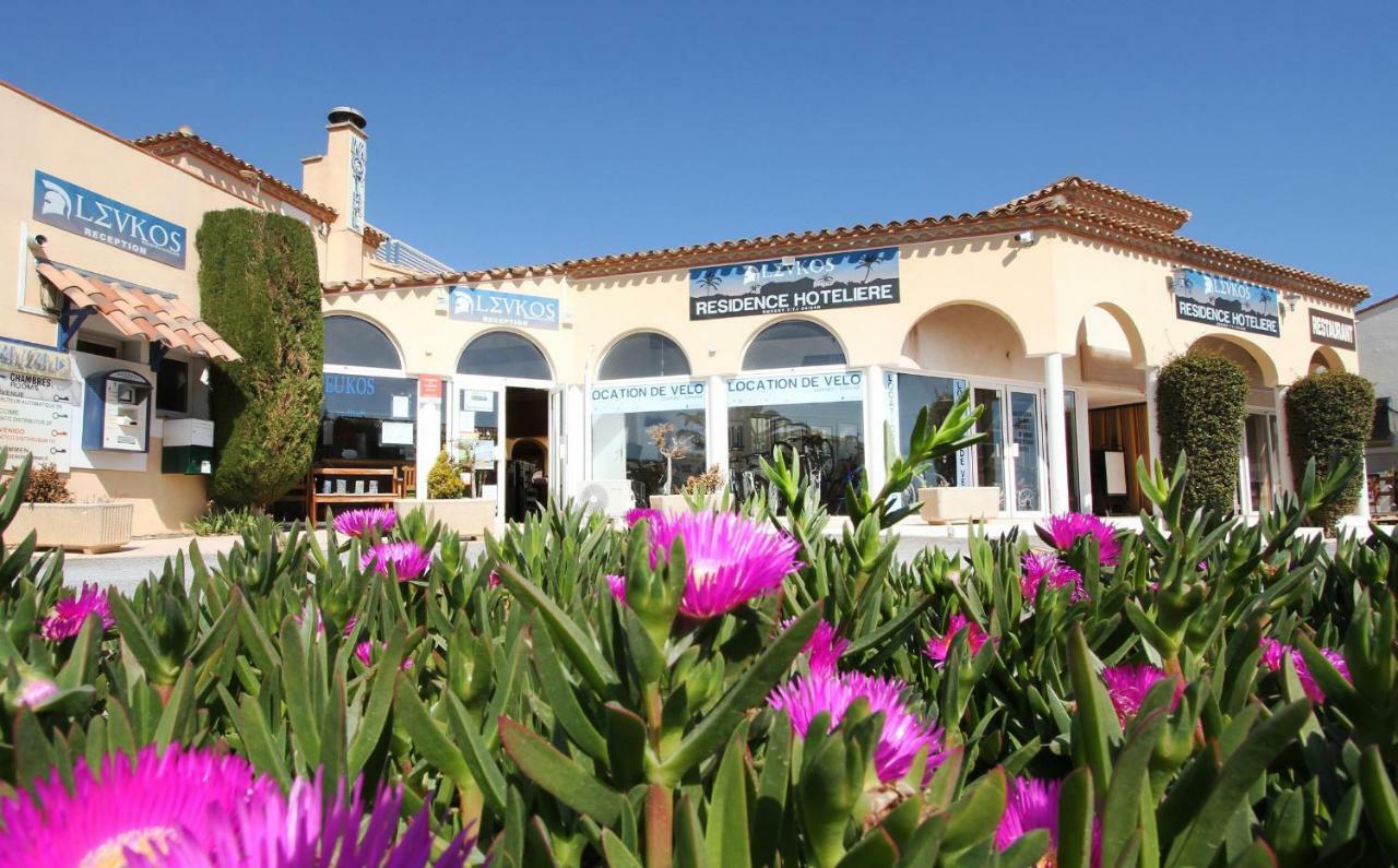 Hotel Le Leukos Льокат Екстериор снимка